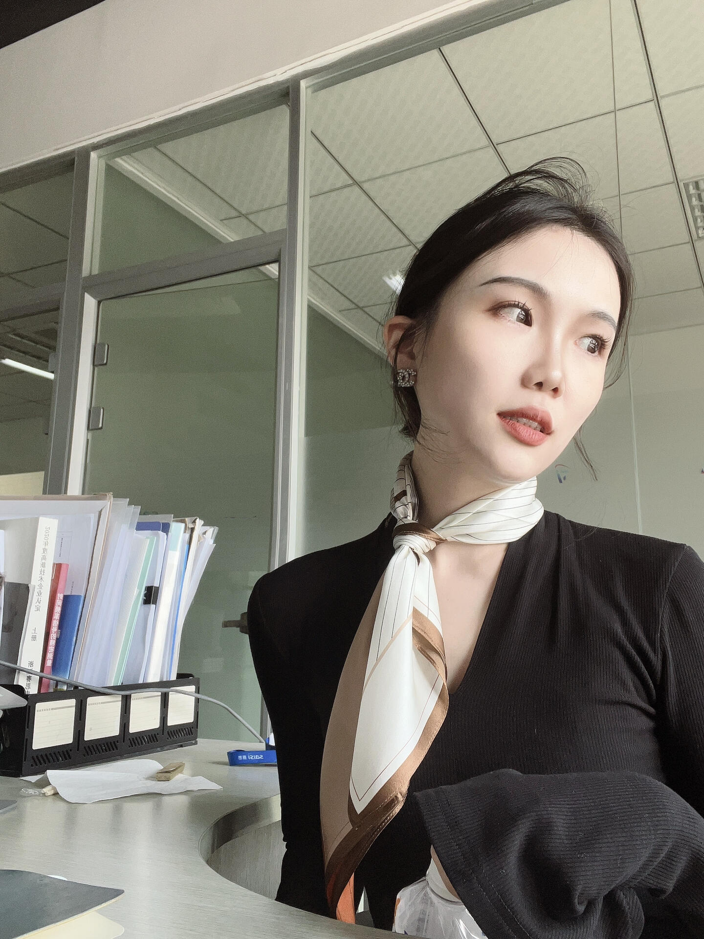 莫里秀大瓜曝光！51今日热门八卦再掀高潮！